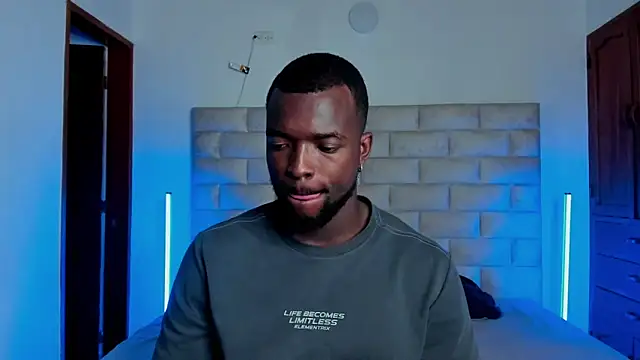 Dylan Taylor online show from December 5, 12:34 pm