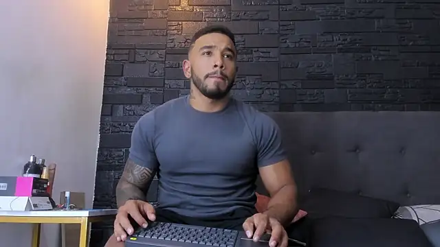 bruno miller  online show from January 8, 9:20 pm