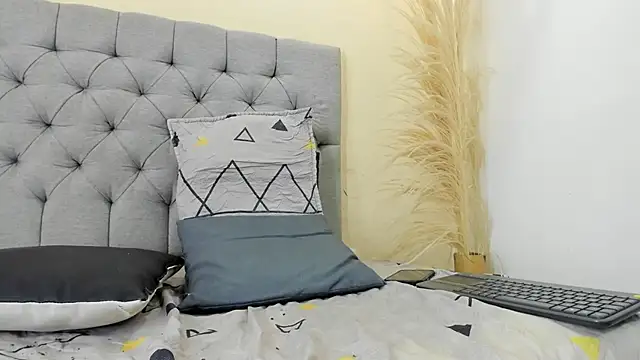 bruno miller  online show from April 21, 1:42 am