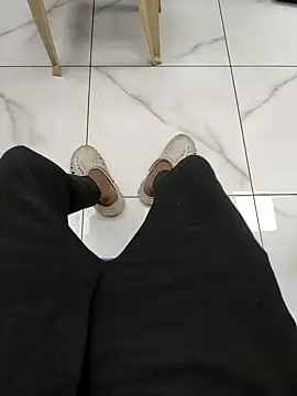 Snapshot of raamcxy chatting on December 13, 2:43 am raamcxy online show from December 13, 2:43 am