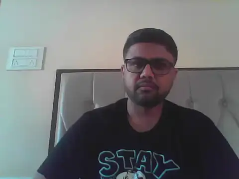 SexyyMotaLund57 online show from July 5, 6:20 am