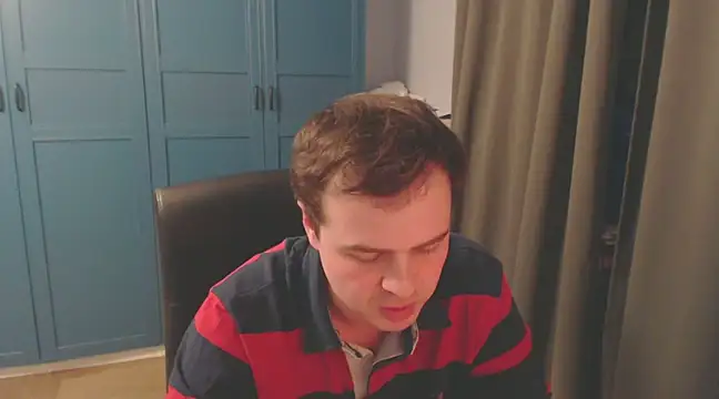 Snapshot of CuteMan33 chatting on January 11, 1:27 am CuteMan33 online show from January 11, 1:27 am