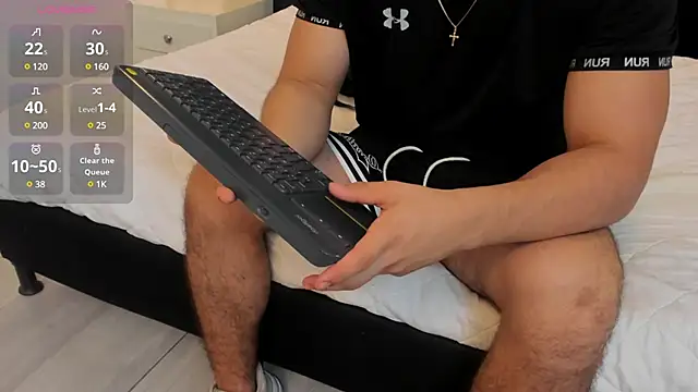 Flynn Riider online show from February 6, 11:21 am