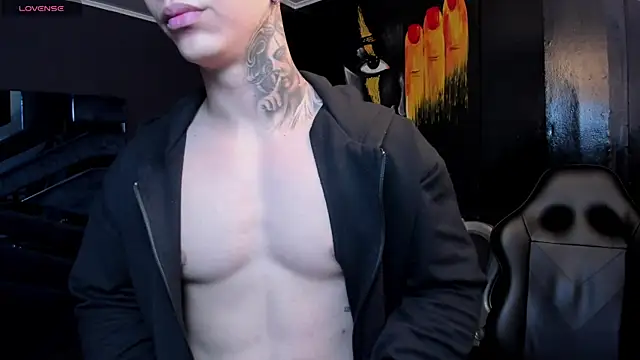 Flynn Riider online show from September 22, 11:21 am