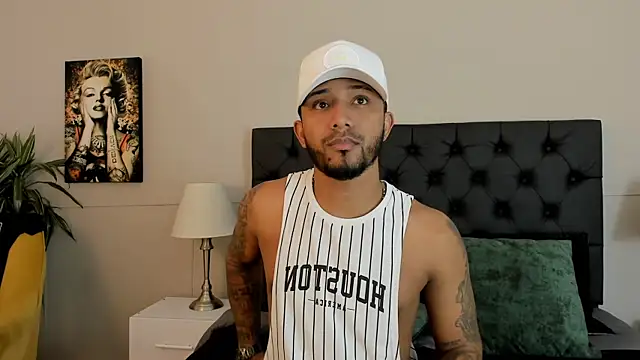 Robin Rief online show from October 16, 4:42 am