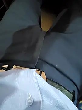 Snapshot of bananadick____ chatting on January 17, 8:34 am bananadick     online show from January 17, 8:34 am