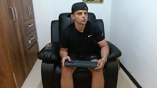 boss of cash online show from November 27, 9:40 pm