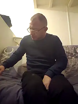 jourdinio13 online show from January 15, 10:02 pm