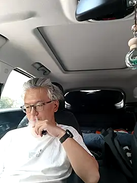 leoUSIR online show from April 26, 4:32 am