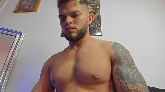 vincent carusso94 online show from January 10, 10:36 pm