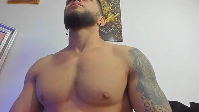 vincent carusso94 online show from January 7, 10:30 pm