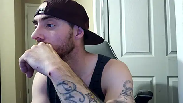 Huntzg23 online show from April 10, 3:02 am