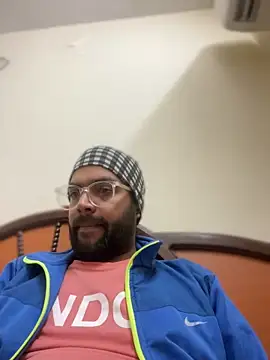 Arsh Loves Luv online show from January 6, 5:59 pm