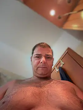 SecretlyDD online show from April 3, 1:19 pm