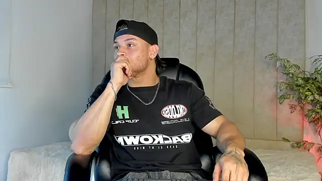 jeicob gagnon online show from November 13, 5:06 pm