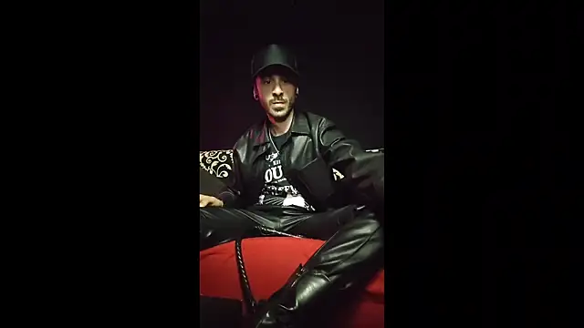 AxelColton online show from April 29, 5:17 pm