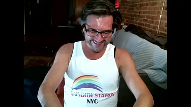 Johnny Bottoms online show from December 21, 10:29 pm