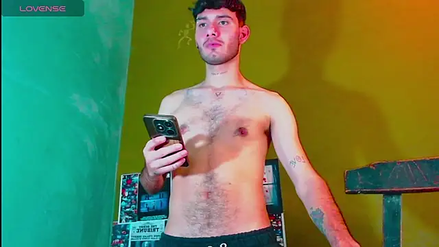 gato444  online show from January 9, 7:18 pm