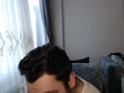 handsomeee04 online show from March 27, 1:56 pm