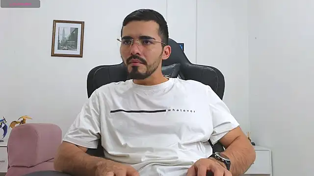 Massimoo 07 online show from October 7, 7:40 pm