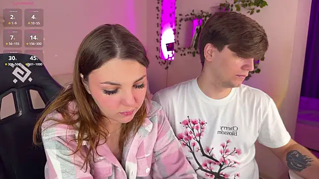 RobertAndLinela online show from January 19, 9:22 am