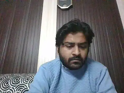 Snapshot of indihotguy chatting on January 15, 5:26 pm indihotguy online show from January 15, 5:26 pm