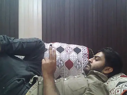 indihotguy online show from November 7, 12:19 pm