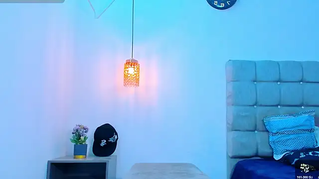 Br4ndxpimm online show from February 24, 3:57 pm