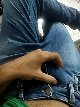 fredfgr online show from April 6, 9:32 am