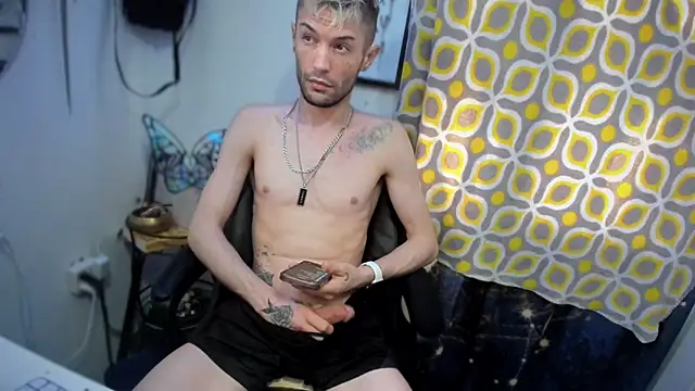 Trystan Spellman online show from April 19, 6:21 pm