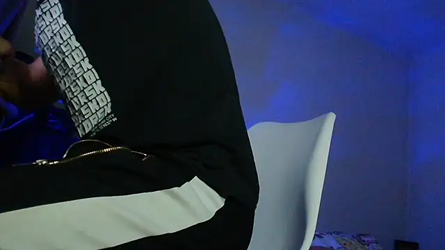 XanderCage99 online show from November 13, 3:55 am