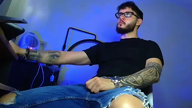 XanderCage99 online show from June 7, 3:08 pm