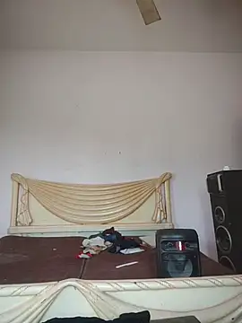 MAGNETICDADDY8 online show from October 1, 7:12 am