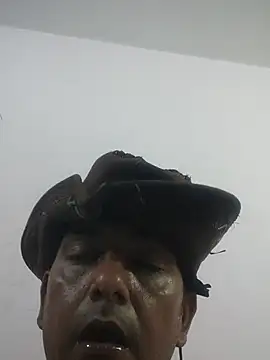 MAGNETICDADDY8 online show from October 13, 3:18 pm