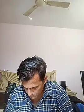 MAGNETICDADDY8 online show from March 12, 9:34 am