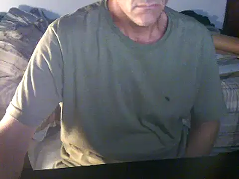 Snapshot of GoloZeusMax chatting on September 11, 6:45 am GoloZeusMax online show from September 11, 6:45 am