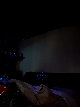 Snapshot of hesjustafriend chatting on January 12, 1:37 pm hesjustafriend online show from January 12, 1:37 pm