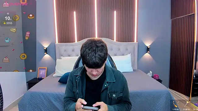 Tommy18   online show from November 23, 3:50 am