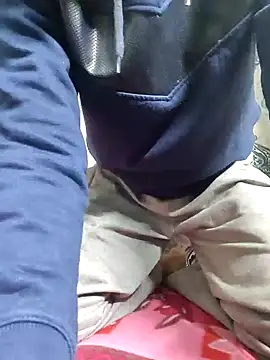 TOPMOON001 online show from January 16, 8:43 am