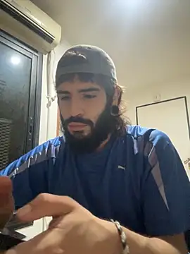 prawwwww online show from March 11, 6:09 am