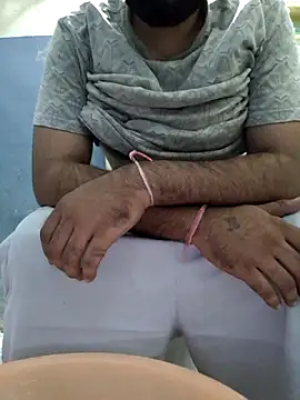 13lusty online show from June 14, 12:30 am