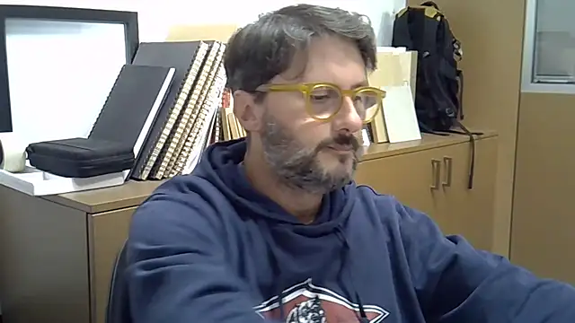 Cellino4 online show from October 2, 4:00 pm