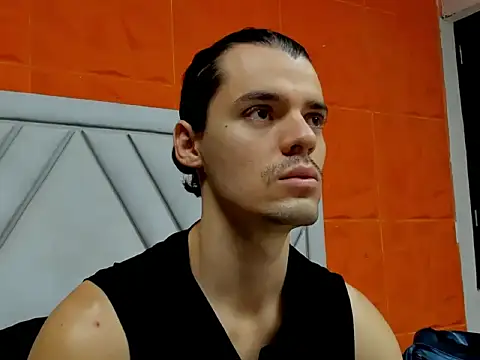 maxi styles online show from February 10, 11:59 am