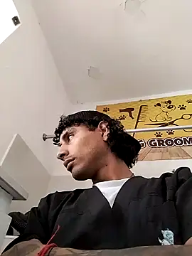 Snapshot of Saweetieyblacksnake chatting on October 22, 5:38 pm Saweetieyblacksnake online show from October 22, 5:38 pm
