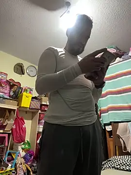 leonardohot1987 online show from January 12, 7:00 am