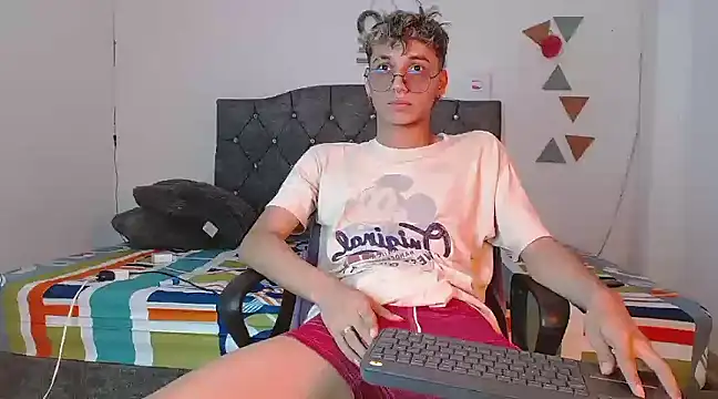 andrew willyams online show from February 19, 6:32 pm