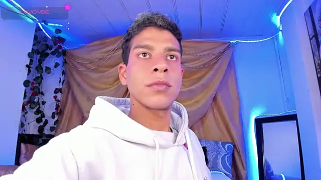 Ethan Boyy online show from November 10, 10:36 pm