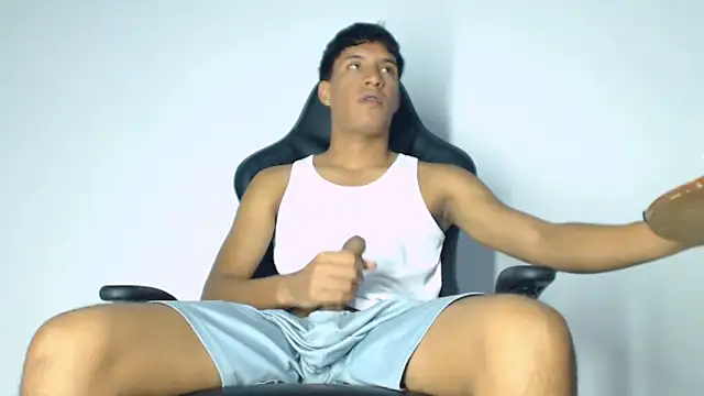 matteo rivas online show from March 7, 10:40 pm