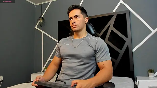 Brad Summer online show from February 3, 5:14 pm