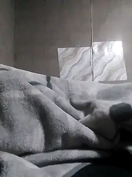 LaneYam online show from April 19, 6:32 pm